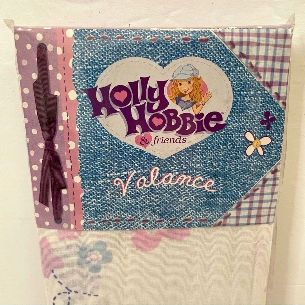Holly Hobbie and Friends pretty patches valance new